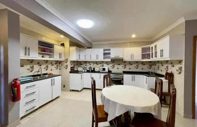 Charming 2-bed Apartment in Kigali - Foto 10