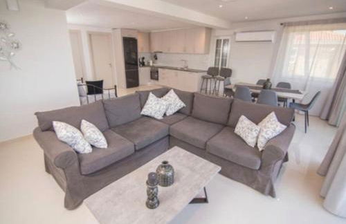 Panorama Pool Resort - Photo 3