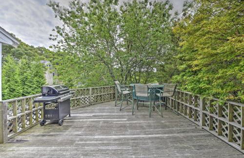 Walk to Beach! Hyannis Family Haven with Deck - Foto 21