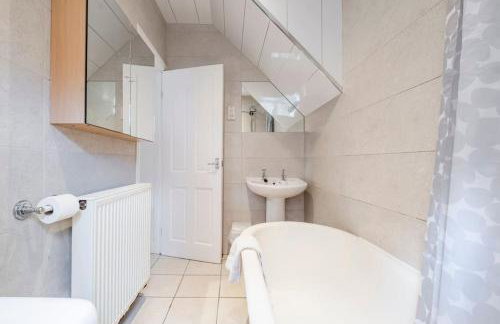 Cosy Flat,Great Location&Parking - Foto 41