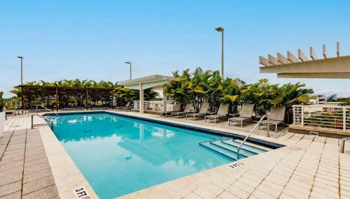 Urban Retreat - Location Pool Gym & Parking - Foto 5