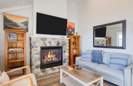 Cozy Whidbey Island Stay Steps to the beach Fireplace BBQ Near Trails - Foto 32