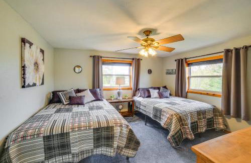 Lakefront Wisconsin Home with Boat Dock and Fire Pit! - Foto 17