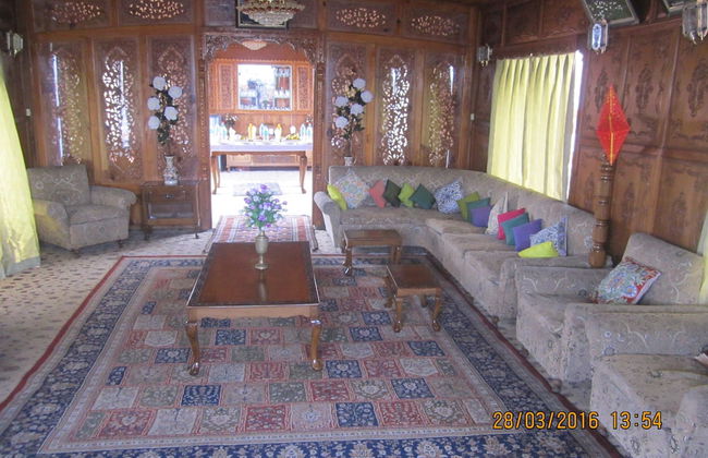 Zaffer Group of Houseboats - Foto 16