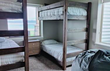 Paradise View Lodge - Amazing Lake Views, Playroom, Pool, HotTub! - Foto 68