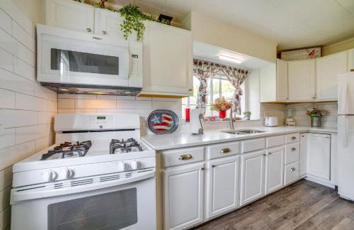 Private Plainfield Retreat with Gas Grill and Patio - Foto 12