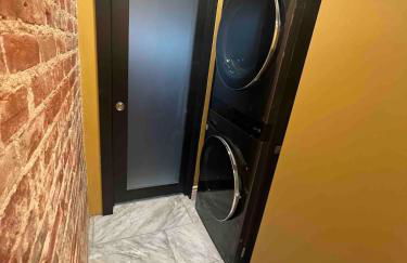 4 BR Luxurious-Gem Mansion in Heart of Denver - Foto 29