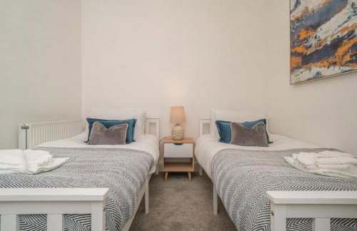 Georgian Elegance with Patio Garden West End - Pass the Keys - Foto 23