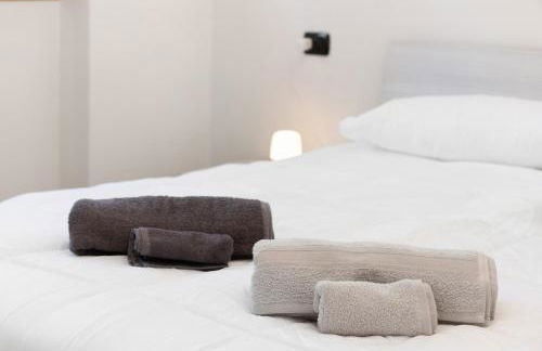 Modern Retreat with AC & Fast Wi-Fi - Photo 16