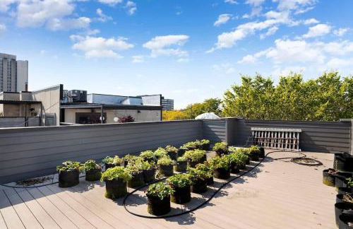 Stunning 5BR Home in Heart of Chicago with 2 Rooftops - Foto 67