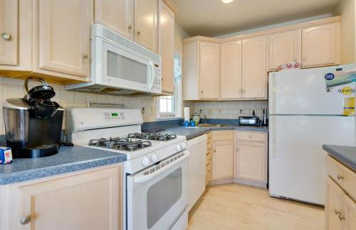 Sunny Ocean City Retreat about Qtr-Mi to Beach! - Foto 11