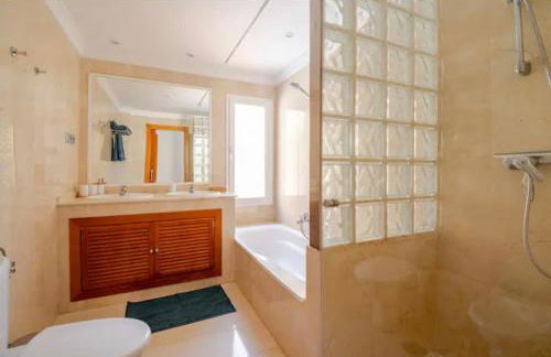 Luxury 2 bedroom apartment, close to the sea and the golf course, Aloha Hills Club Property - Foto 12