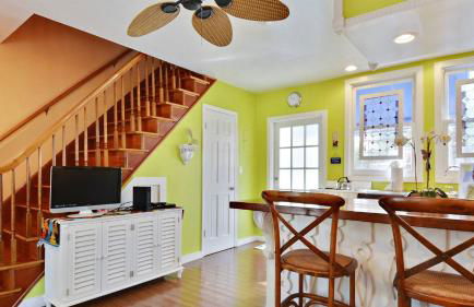 Tranquility by Avantstay Close to Duval St w/ BBQ & Shared Pool - Photo 12