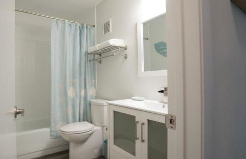 Near Beaches & IMG Academy, Mins to Downtown Oasis Villa Retreat - Photo 12