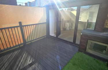 Luxury Flat - With Roof Terrace - Photo 4