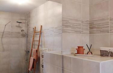 Villa Odeven Évasion Côtière & Jacuzzi Privé Holim'Prest - Foto 25