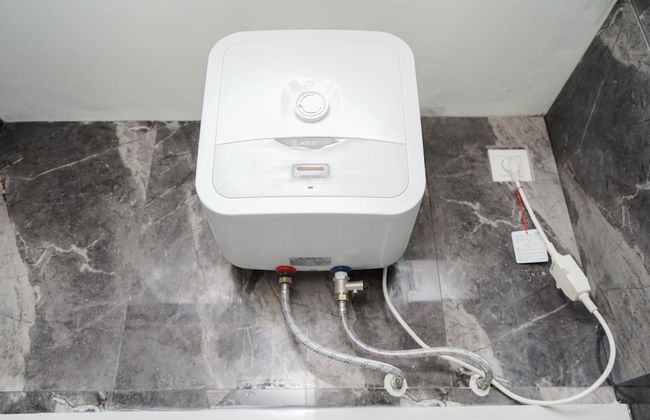 Minimalist and Cozy Studio Apartment at Tuscany Residences - Photo 15