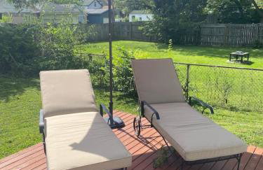 Main Street Oasis Pool and Hot Tub Sleeps 8 - Foto 25