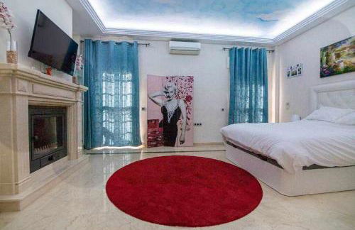 lujosa villa en Alhaurin de la Torre 7 dormitorios - Photo 31