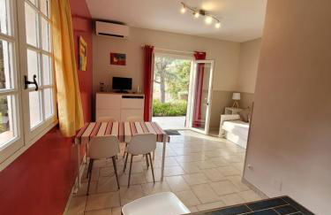 APPARTEMENTS DANS VILLA EN REZ DE JARDIN - Foto 33