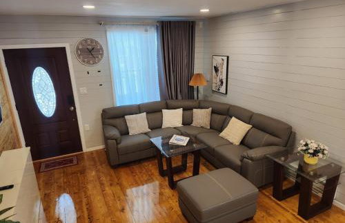 Nestled Away- Comfortable 3BDRM, Central Location - Foto 7