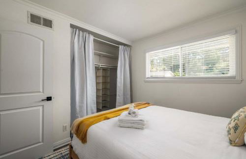 Huge House with Pool! Sleeps 16 - BBQ - Shuffleboard - Foto 28