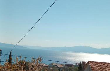 Apartman Hana u blizini ronilačkog kluba i Kostrenskih plaža - Foto 13