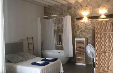 Suite Independiente de 45 m2 con Bañera en Pleno Casco Viejo - Photo 4