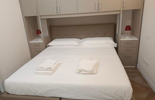 Luminoso Bilocale zona Tibaldi Bocconi - Foto 2