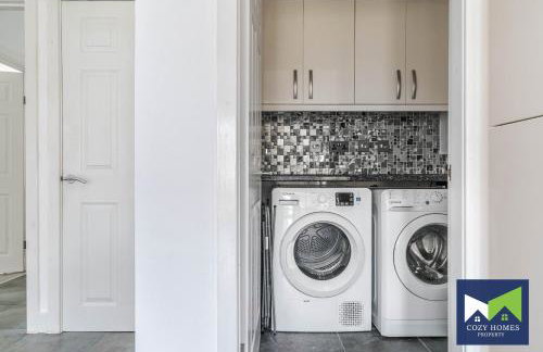 Spacious and Comfy 5 Bed, 2 Bath House with POOL TABLE, near HS2, Solihull, NEC - Foto 42