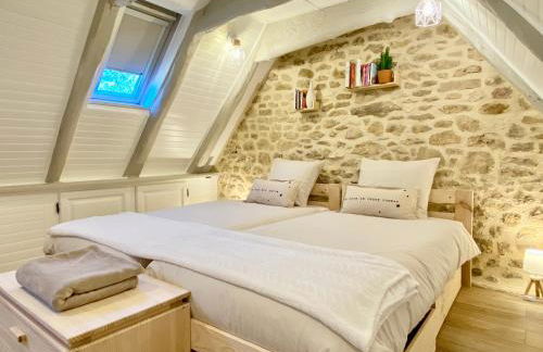 Montignac-Lascaux - Les Pierres De Lascaux - Foto 8