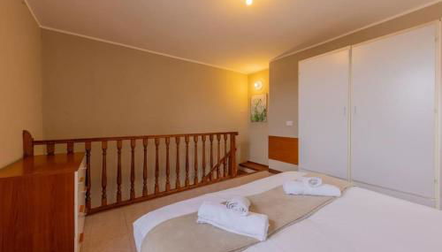 Cà dei Brenta - Orchard - Valle Intelvi - Como - Foto 4, towels, wardrobe