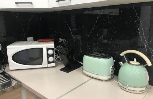 Grande maison rénovée, 10 pers, métro 7 min, Paris centre 20 min, supermarché 100 m - Foto 8