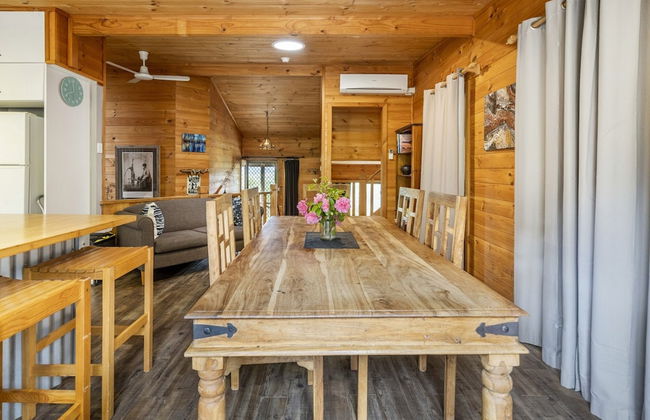 Mole Creek Cabins - Photo 35