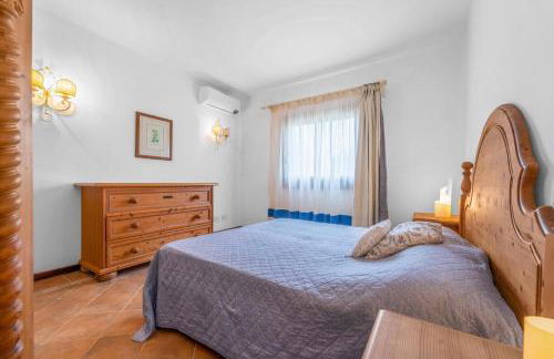 -Free Pool, Beach and Parking- Deluxe Apartment - Foto 1