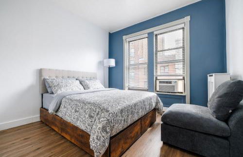 Ultimate Urban living at Centrally Located Apartments - Photo 10