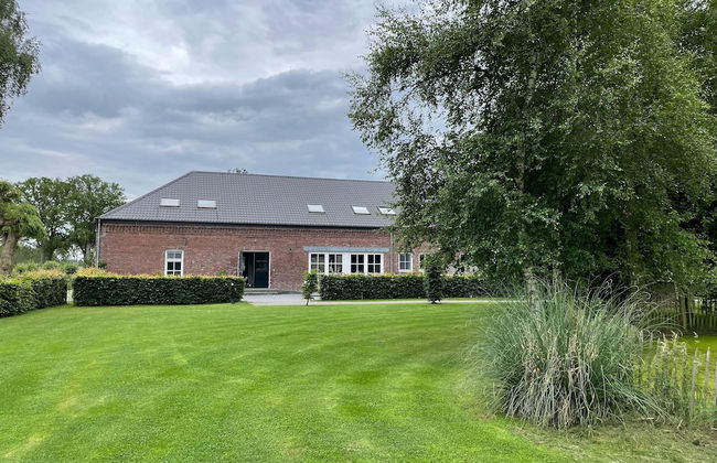 Pet-friendly Mansion - Photo 40