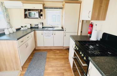 Haven Holiday Home at Kent Coast Allhallows - Photo 15