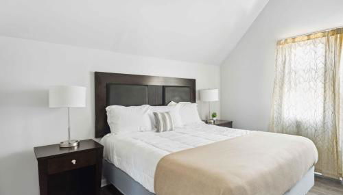 Downtown Detroit 2BR | King, WiFi, Parking - Foto 3