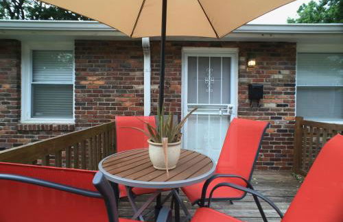 Belmont kings 1 mile to downtown and park free - Foto 3