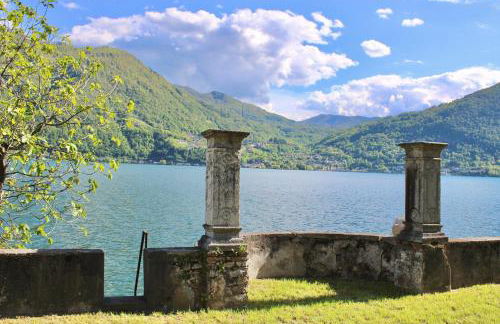 The Painter's Nest with Private Lake Garden - Photo 31