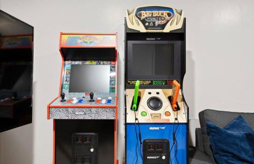 5BD Duplex w Private Patio BBQ and Arcade Games - Foto 11