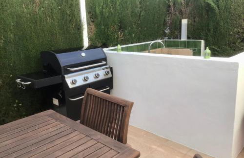 Casa de 2 dormitorios con piscina, 2 terrazas privadas, WIFI, BBQ - Photo 6