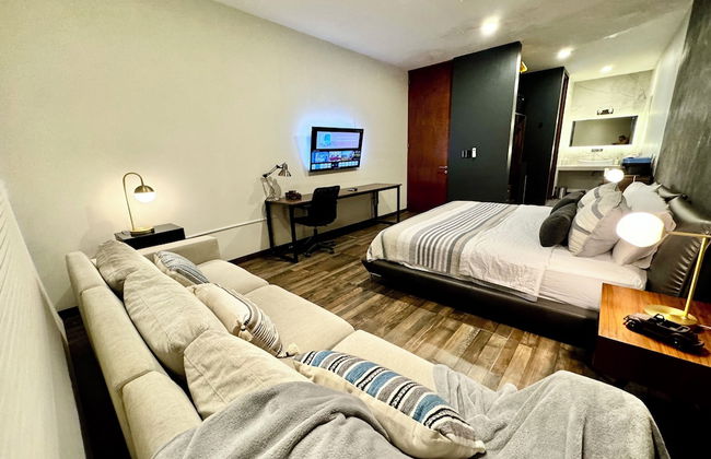 Luxurious 5-bedroom House With Air-conditioning & Private Rooftop in Juriquilla - Foto 8