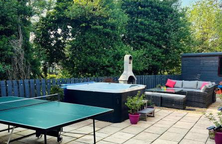 Riverside View - Large, modern 4 bedroom house with hot tub - Foto 9