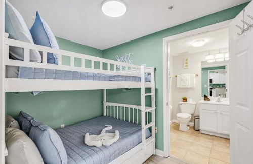 Coastal Haven Pools Restaurant & Beach Shuttle - Foto 17