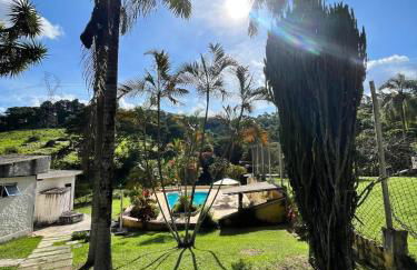 Chácara Casa Amarela - estrutura completa de lazer - ambientes elegantes e exclusivos - campo de futebol e bocha - piscina - lareiras - 10 min Rota do Vinho - Foto 3