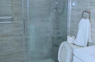 Handsome Home Renovated - close to Metro - Foto 22