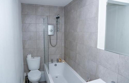 Luke Stays - Front Street - Foto 60