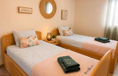Beachfront Salou apartment with sea view - Foto 15